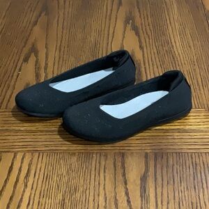 Elegant Black Women's Flats soft padded heel